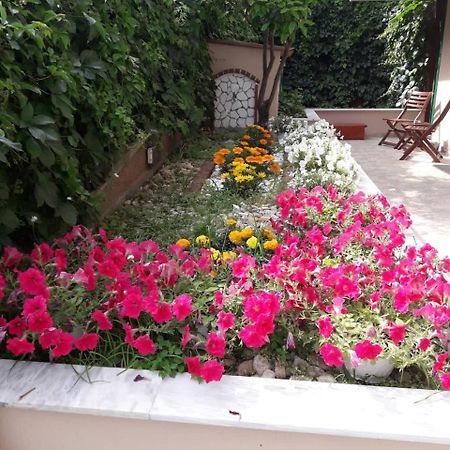 Apartments Anna Deluxe Kavála ภายนอก รูปภาพ